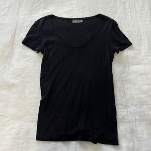Black Tee